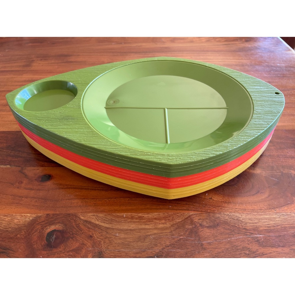 Vintage 12pc Plastic Picnic Plates Set Divided BBQ Trays Cup Holder MCM Retro